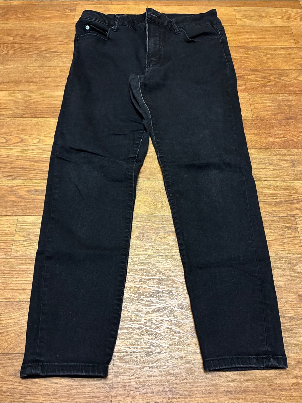 Women’s Tahari Chloe Black Skinny Jeans Size 12/31